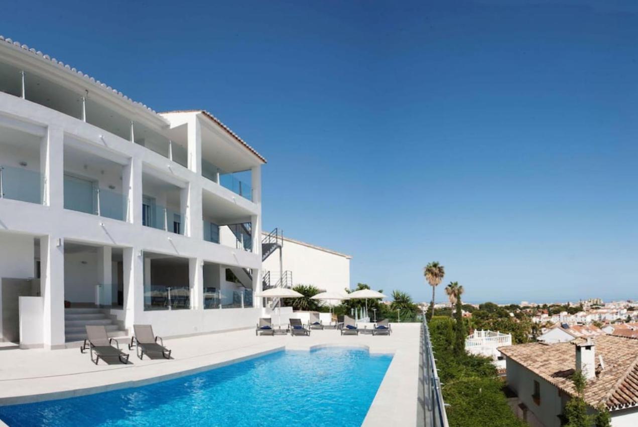 Luxury With Heated Pool For 12 To 14 People Willa Fuengirola